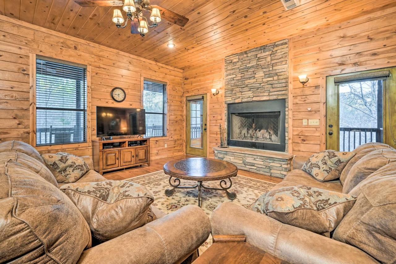 Broken Bow Cabin With Deck, Hot Tub And Fire Pit! Vila Exterior foto